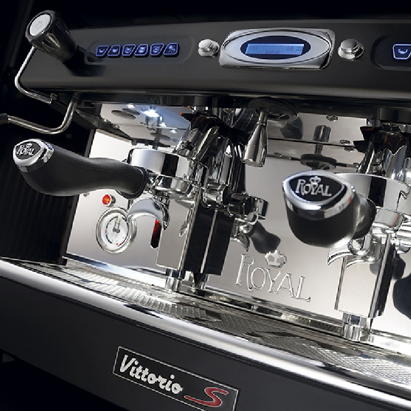 מכונת קפה מקצועית - שני ראשים, מקרוב - Vittorio S by B.F.C