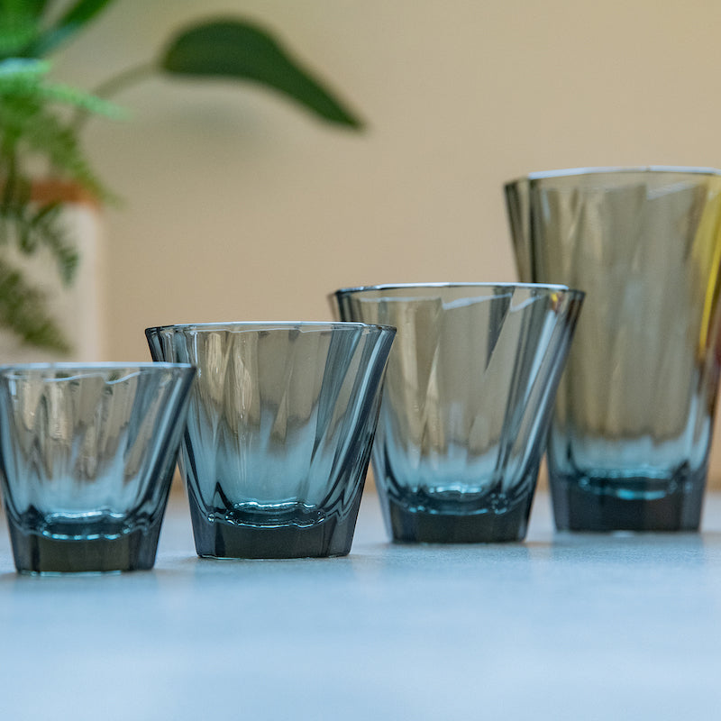 שישיית כוסות טוויסטד זכוכית שחורה מקולקציית אורבן גלאס - Urban Glass - CREAMA+